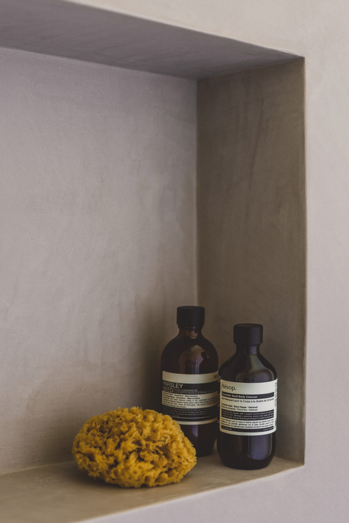 Håndlayer mineral surfaces badkamer Kasterlee 06